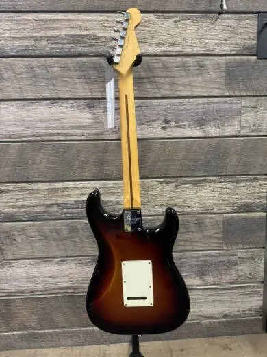 Fender American Standard Strat left handed | 3-tone Sunburst 2